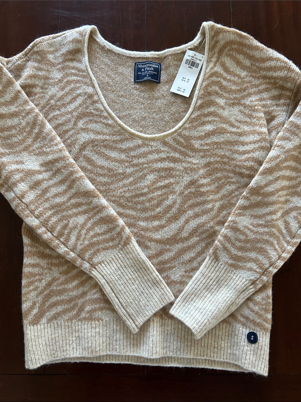 Abercrombie & Fitch Women's Cream and Tan Zebra-Pattern Scoop Neck Sweater